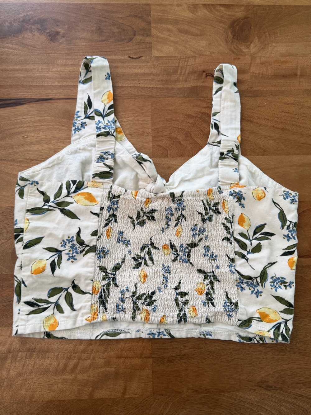Midnight Sky Lemon-Print Linen Blend Cropped Tank w/ Smocked Back - Large *EUC* - Picture 6 of 10